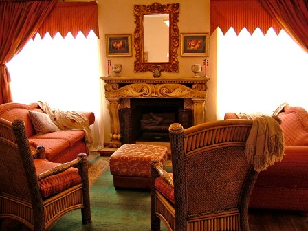 http://4.bp.blogspot.com/_C4L8XftIrHU/TKHEtD2cIxI/AAAAAAAAFX0/_EyUfZbVcBI/s1600/Modern+Home+Decorating+Ideas+(1).jpg