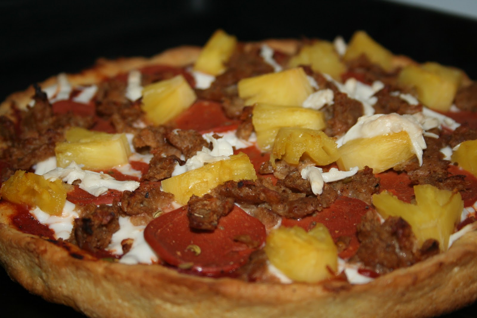 11 Pizzas You Should Definitely Try Pineapple On