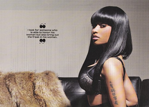 depicts Nicki Minaj#39;s Nicki Minaj Dress On Snl. depicts Nicki Minaj#39;s