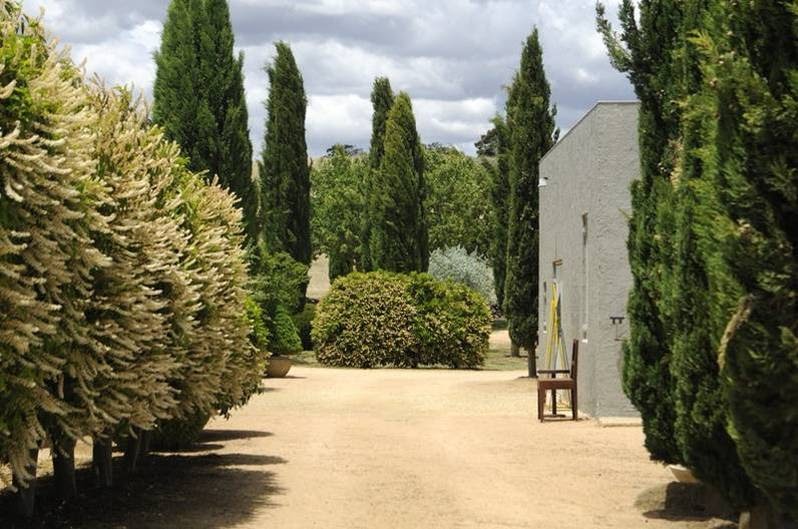 Glimpse of Style country house