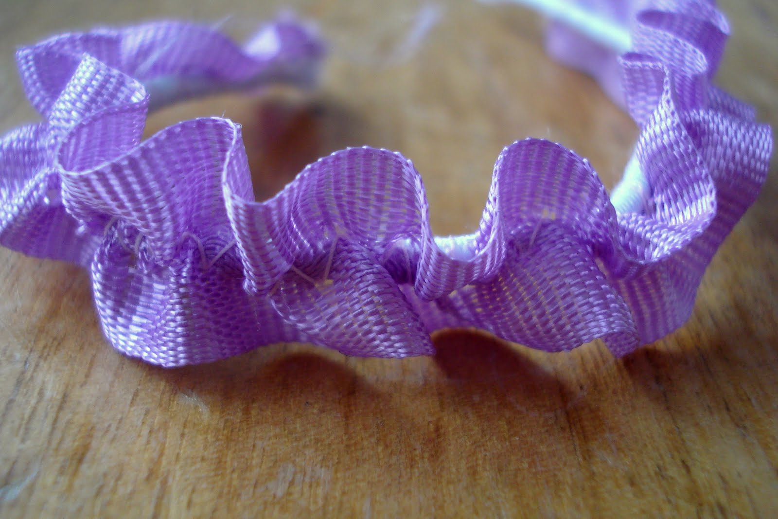 Little Treasures Wrist corsage tutorial