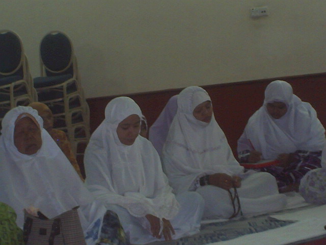 [PICT0940.JPG]