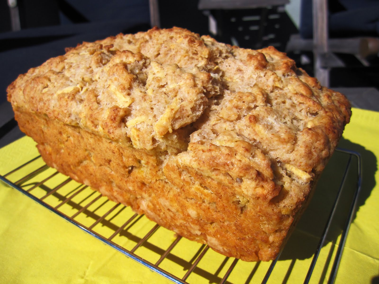 [Hard+cider+quick+bread+with+apples.JPG]