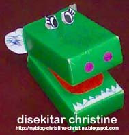 Disekitar Christine April Disekitar Christine April