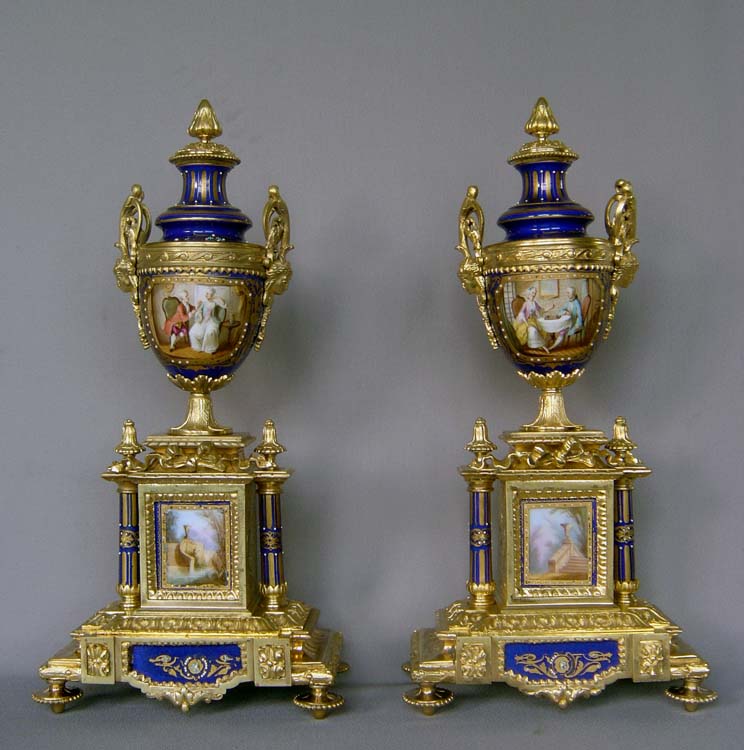 Willowbrook Park Sèvres Porcelain...