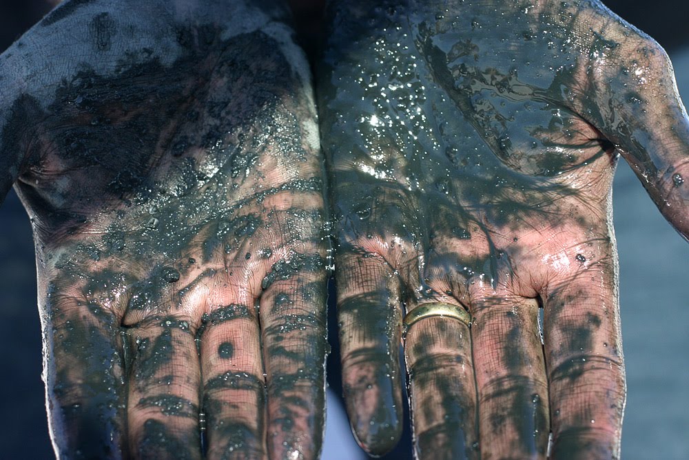 [dirty-hands.jpg]