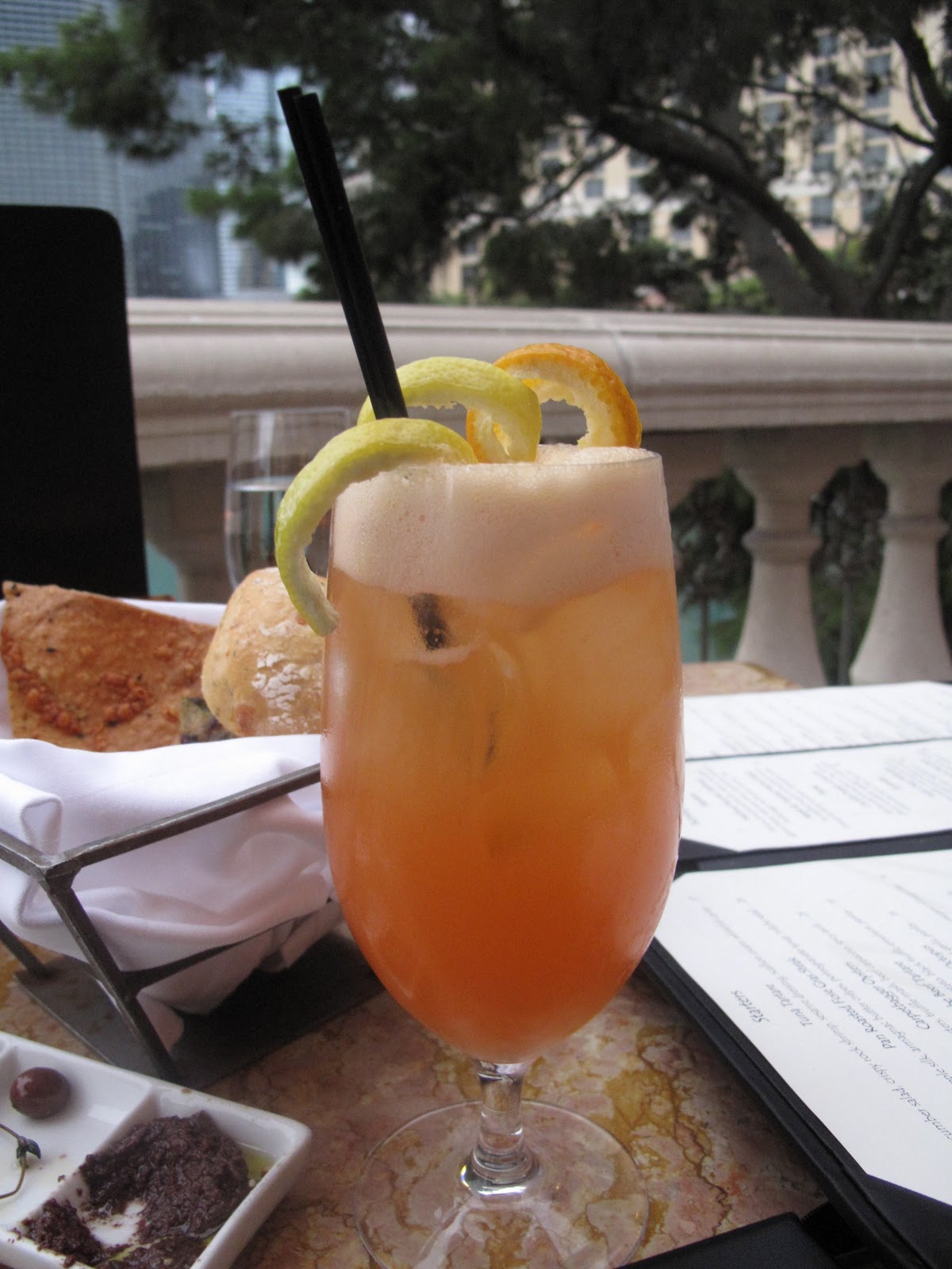 LAS VEGAS DAZE Olives Restaurant Review