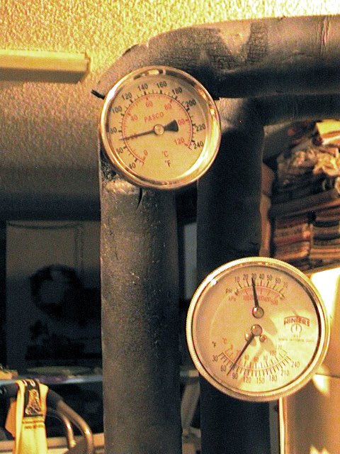 [070609+dials+on+tanks.JPG]