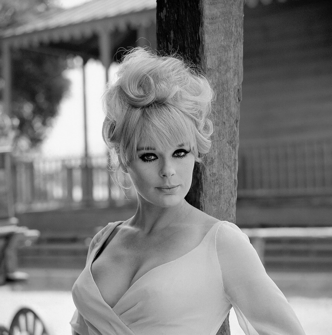 Molly Hamley-Clifford pics Deena Dill images
