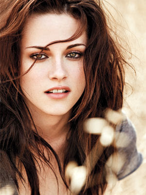 Hair Tips from the Set of Twilight: Eclipse Kristen Stewart — "Bella"