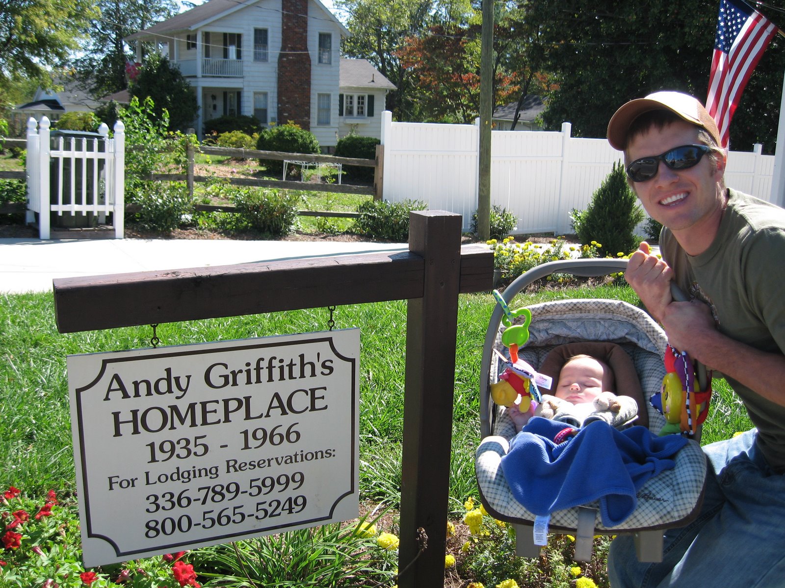 [Me+and+Daddy+at+Mount+Airy.jpg]