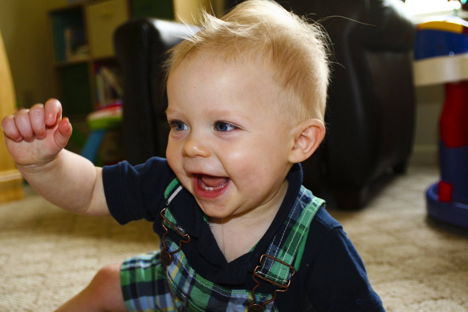 [April+19,+2008+(3).jpg]