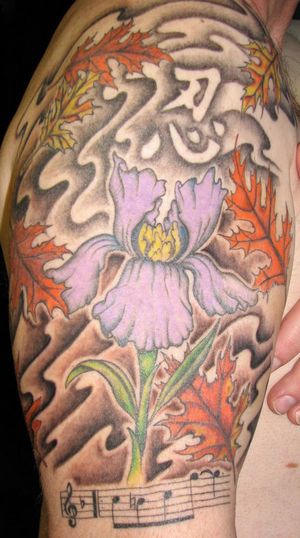 Sunday October 31st 2010 Shoulder Tattoos Flower shoulder tattoo