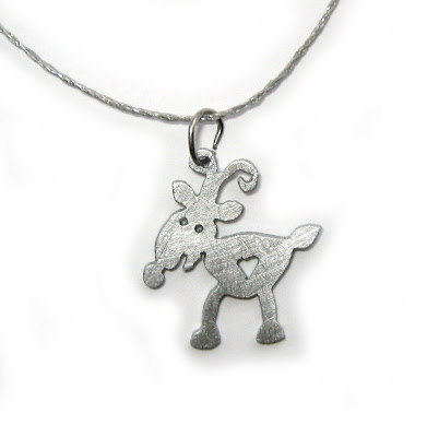 reindeer christmas necklace