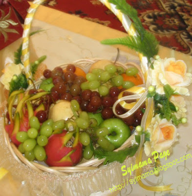 Gubahan Bakul Buah Buahan Satu2nya Hantaran Lelaki Yang Dapat Gubahan Bakul Buah Buahan Satu2nya Hantaran Lelaki Yang Dapat