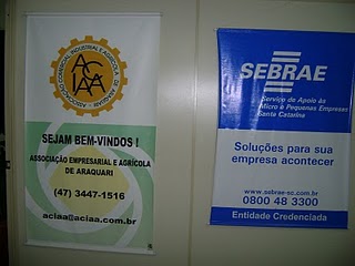 http://4.bp.blogspot.com/_CTqMujIk1o8/S9GynI8gayI/AAAAAAAAA9s/n2Hbwsbgmuc/s1600/araquari+associa%C3%A7%C3%A3o+%3D+curso+011.JPG