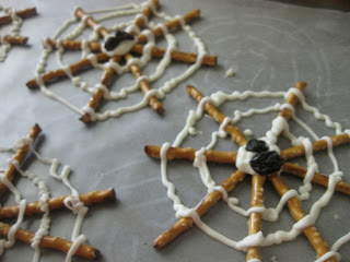 Spider Web Pretzel Sticks