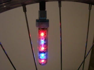 Eclairage de roue led sur bouchon de valve eclairage roue led bouchon valve