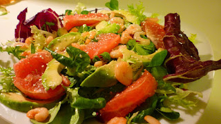 recette salade fraîcheur crevettes avocat pamplemousse