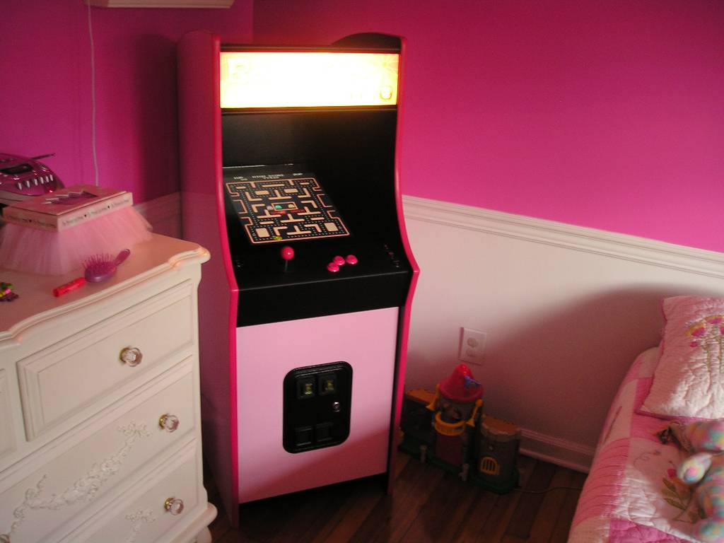 [Bellas+Arcade+-+Finished+06.JPG]