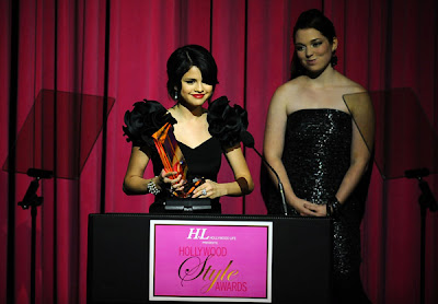 Selena Gomez looked bold