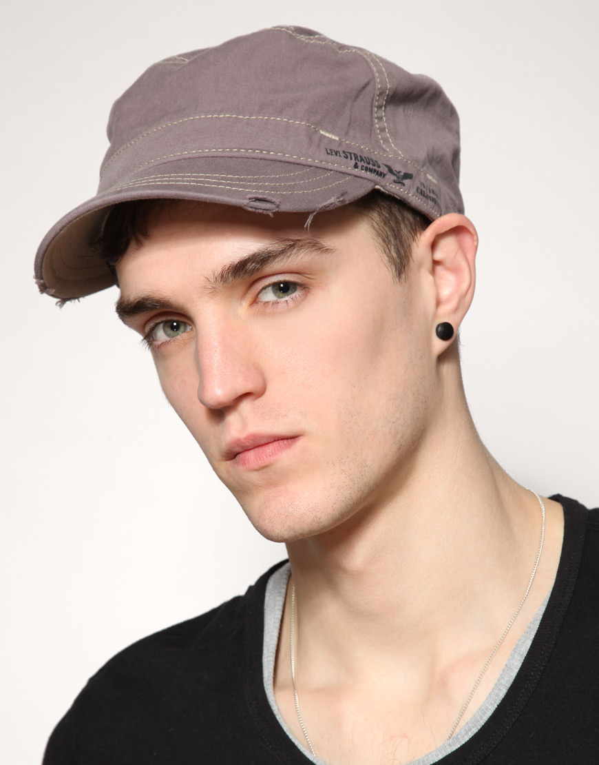Cap Levis