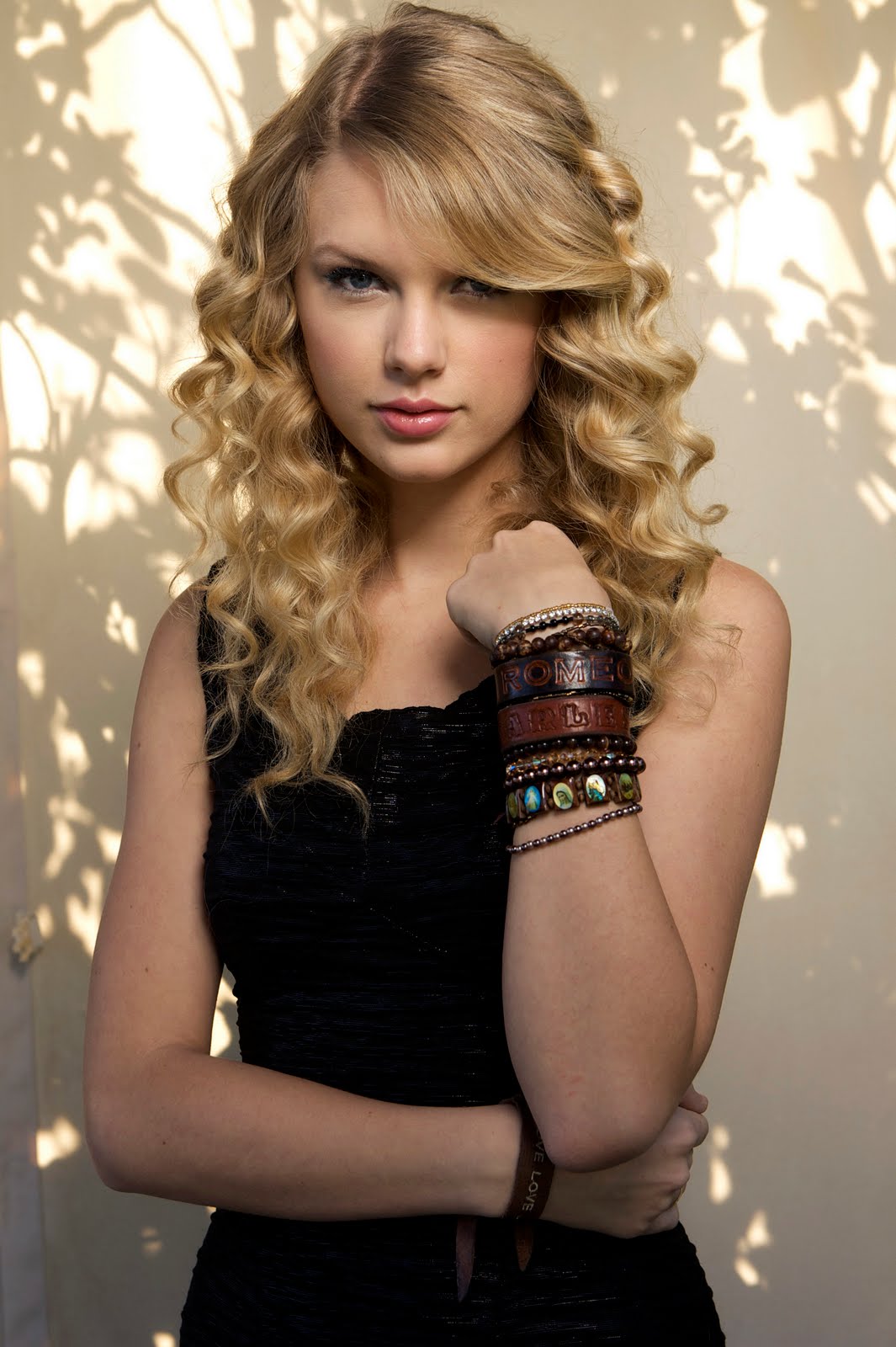 Taylor Swift Natural Hair, Long Hairstyle 2011, Hairstyle 2011, New Long Hairstyle 2011, Celebrity Long Hairstyles 2111