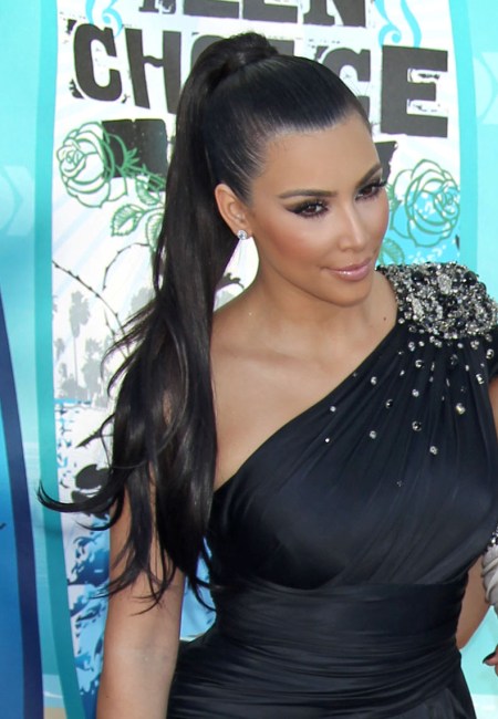 Kim Kardashian Hairstyles Pictures, Long Hairstyle 2011, Hairstyle 2011, New Long Hairstyle 2011, Celebrity Long Hairstyles 2044