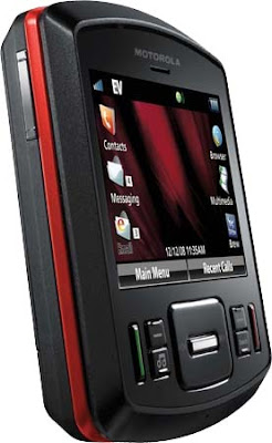 Motorola QA30 has a full QWERTY slider keypad