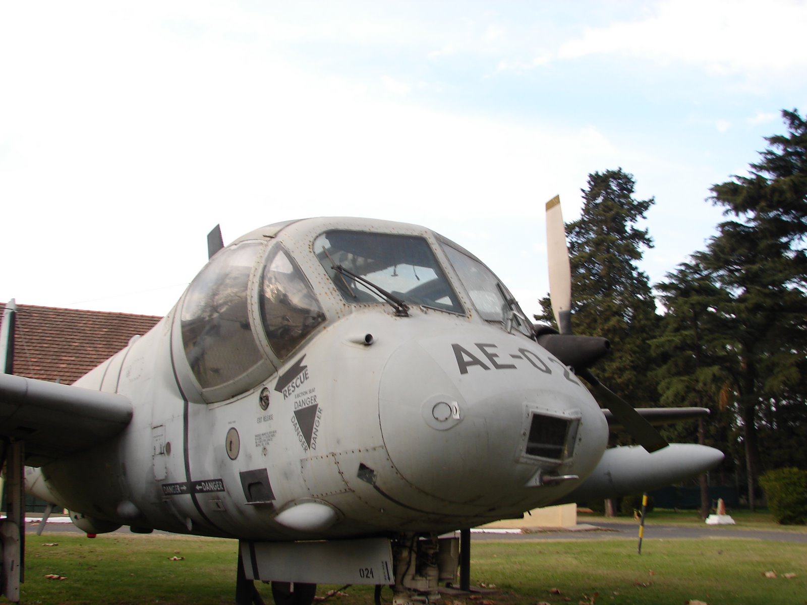 [AE-021_23.JPG]