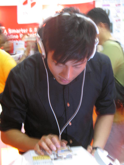 [IMG_0893.JPG]