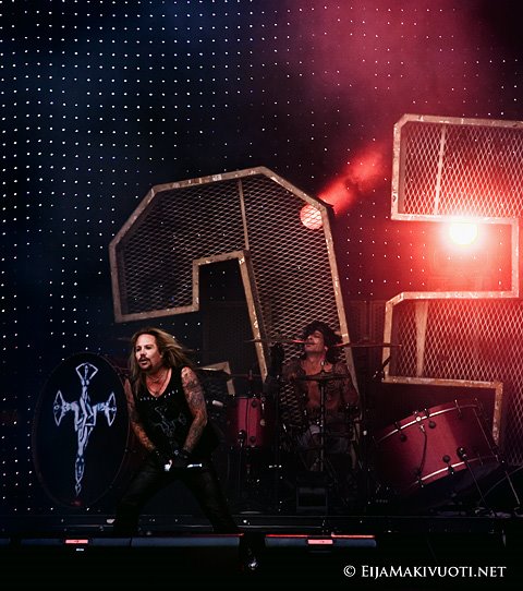 [Motley_Crue_06.jpg]