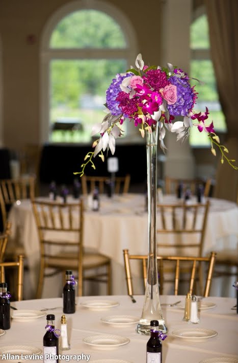 The picture to the left is the third centerpiece style which is designed as