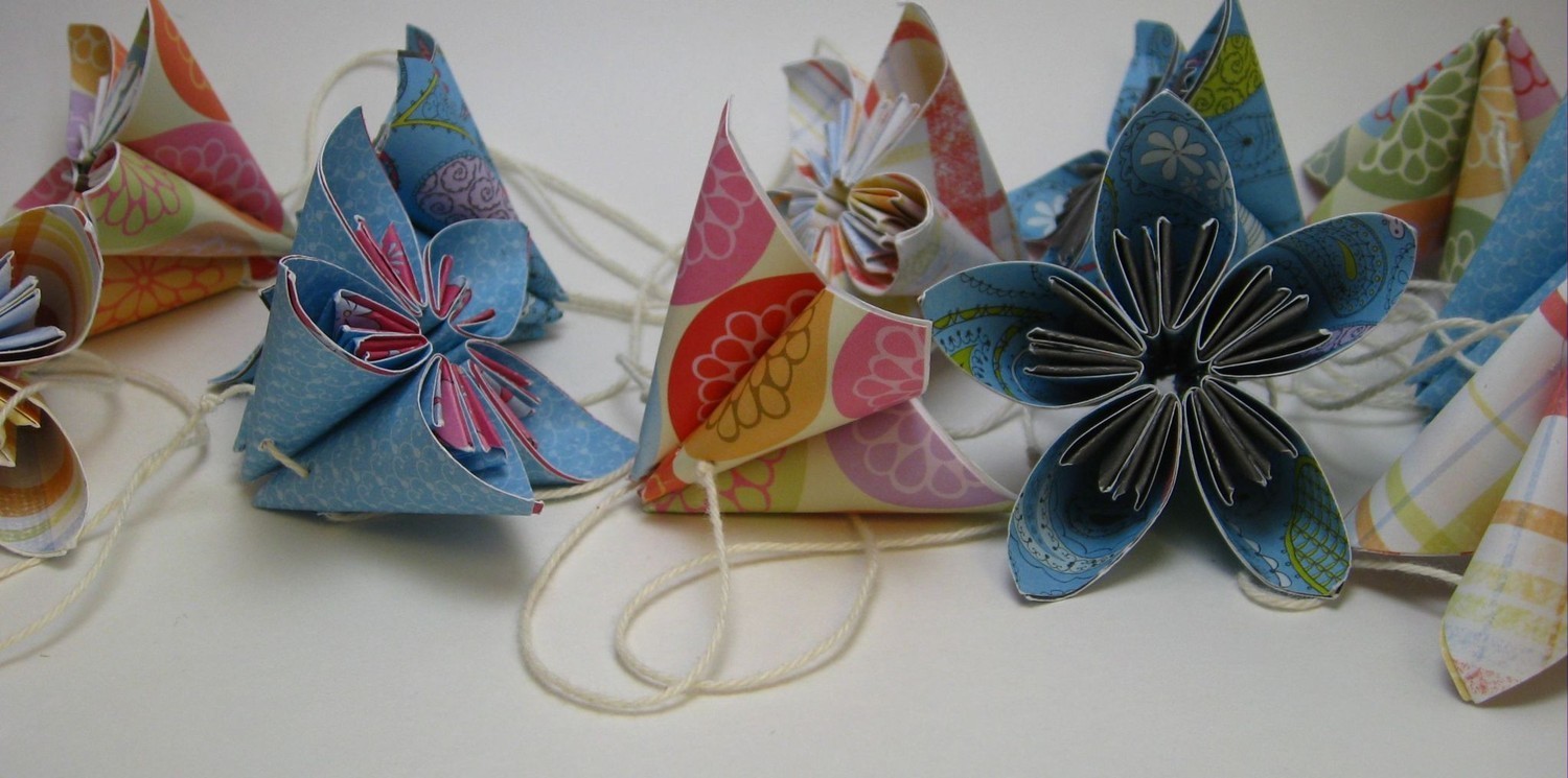 Etsy+oragami+paper+garland.jpg