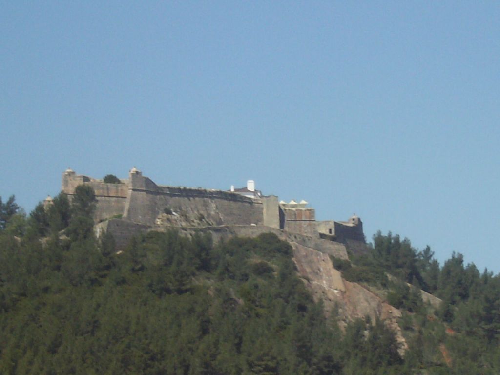 [Castelo+S.Filipe.JPG]