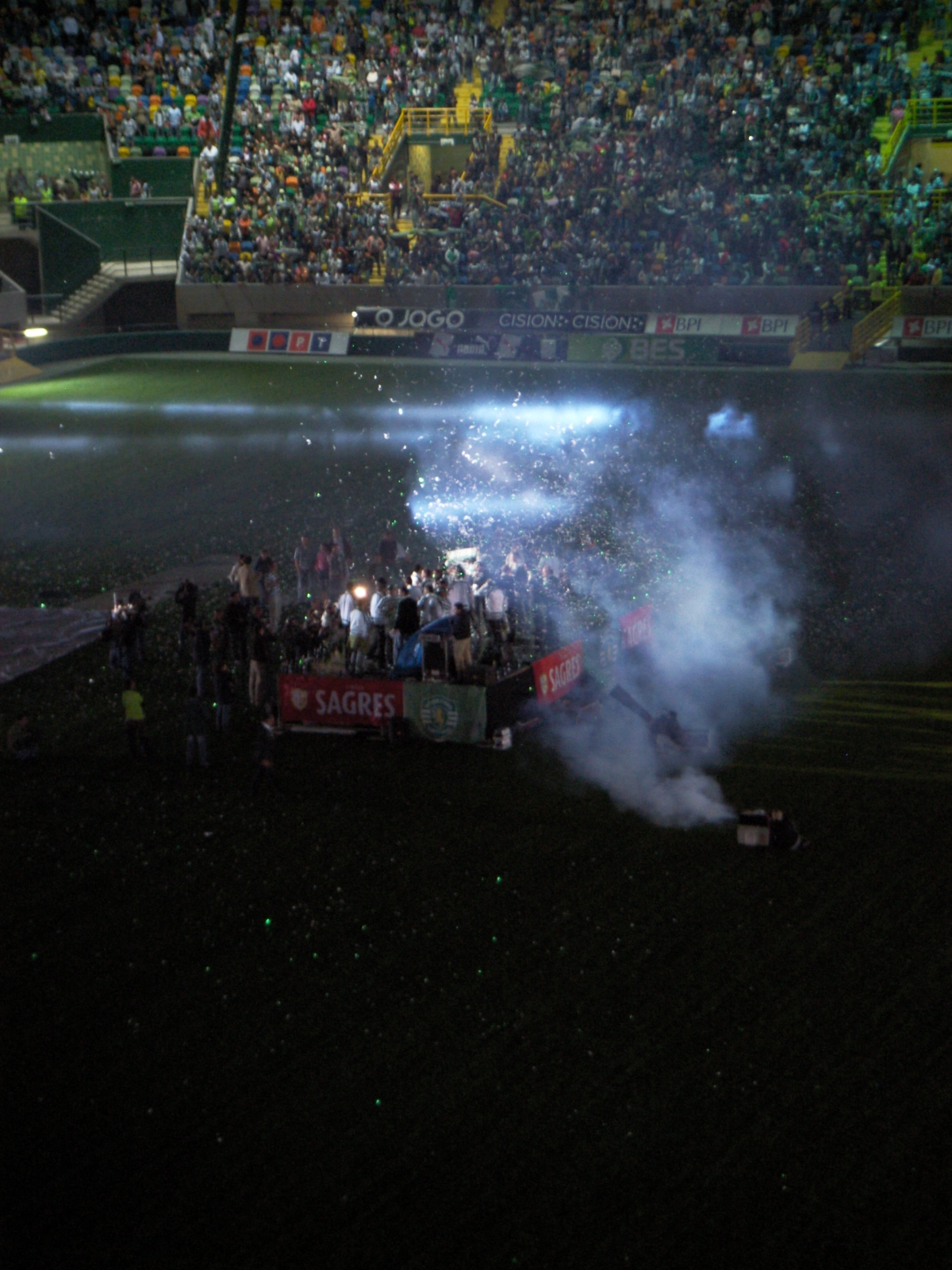 [DCAM0076.JPG]