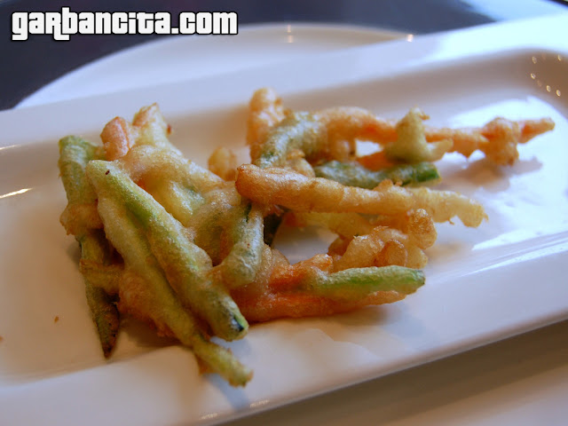 Aperitivo Tempura de verduras y chipirón