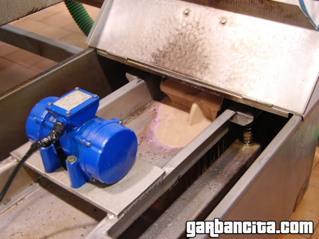 Proceso de decantación del aceite