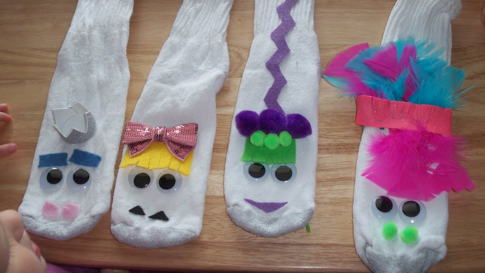 hand puppet using socks