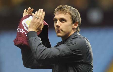 Stephen Warnock is an English football player