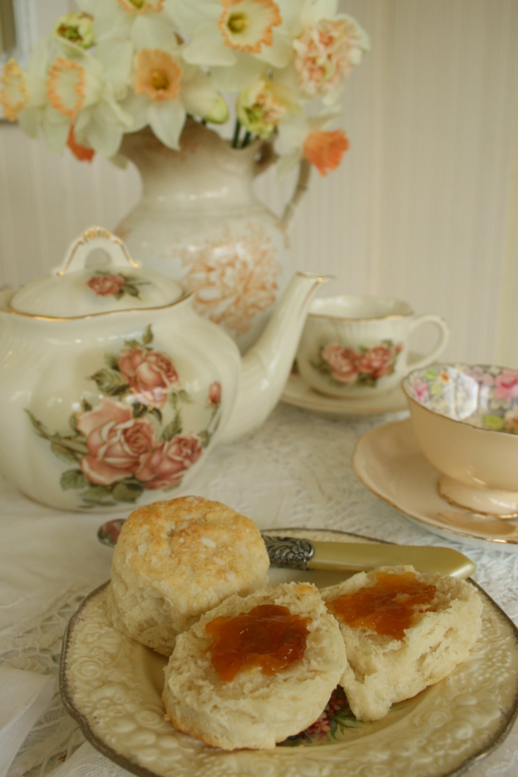 Aiken House & Gardens Peaches and Cream Tea