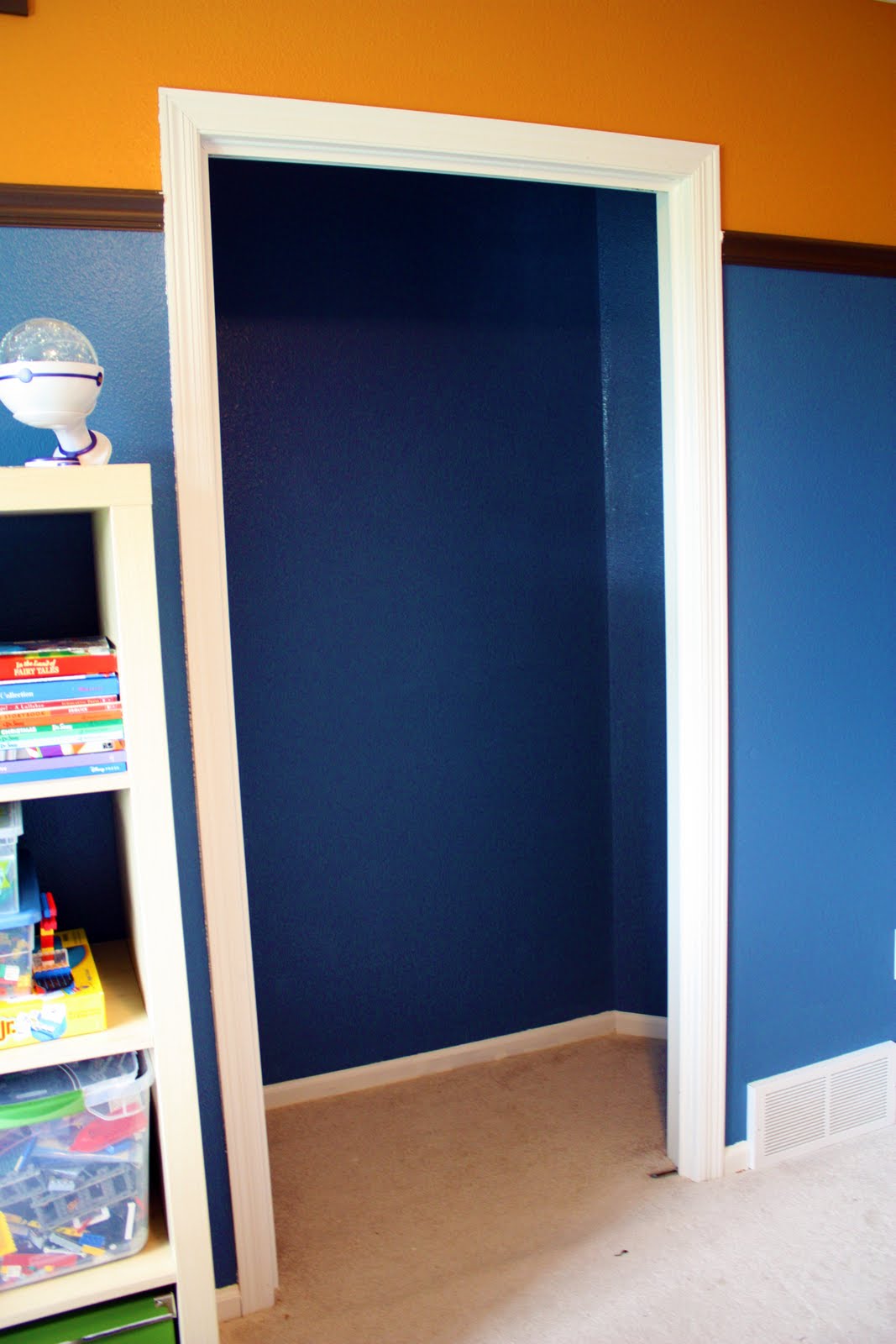 Iheart Anizing Closet Case The Ultimate Kid S Study Zone Friday November 12 2010