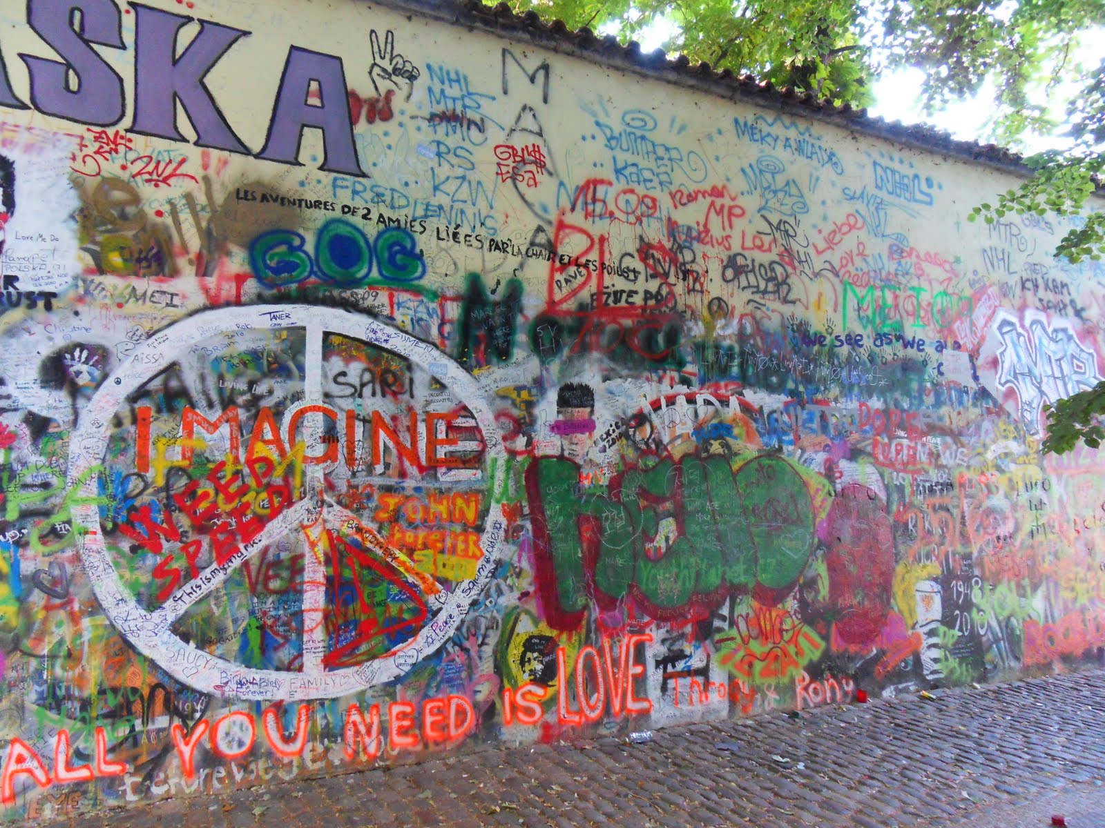 lennon wall