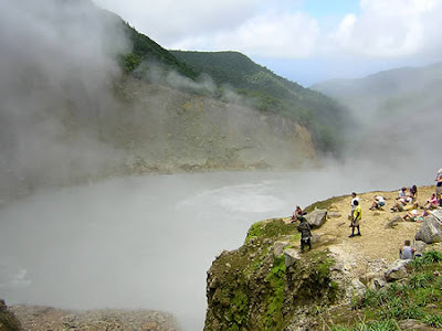 World Top 10 Most Unique Lakes World Top 10 Most Unique Lakes