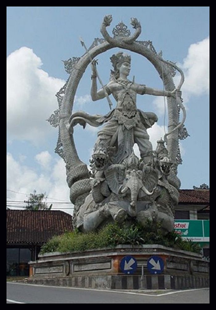 CURIOSIDADES E CULTURAS: BALI - SEUS DEUSES, TEMPLOS E