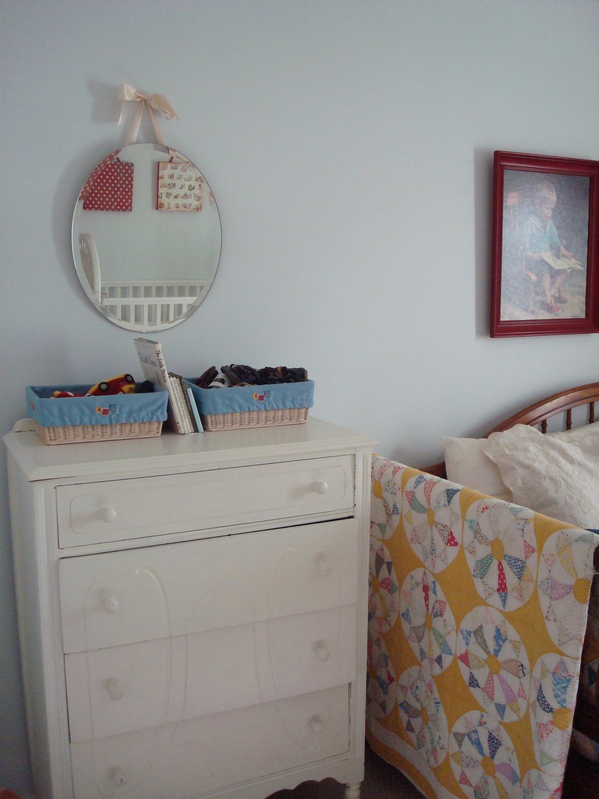 [nursery+dresser.JPG]