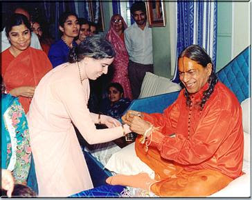 Kripaluji Maharaj and Kripalu Maharaj Divine