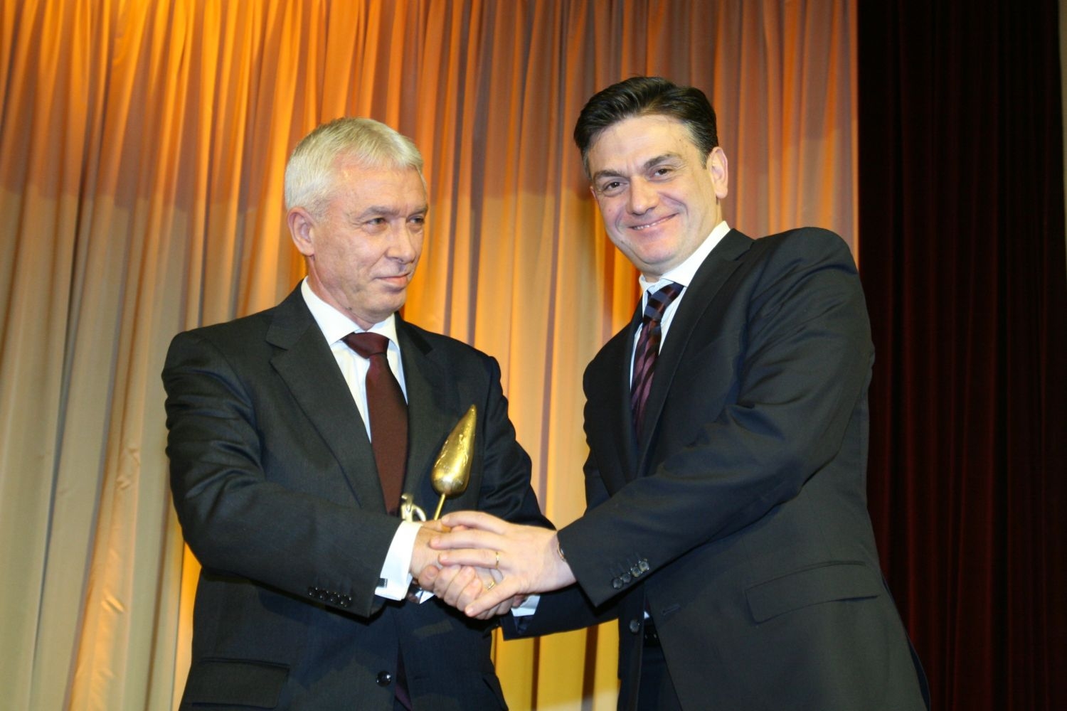 [ΑΡΙΣΤΕΙΑ+2.JPG]