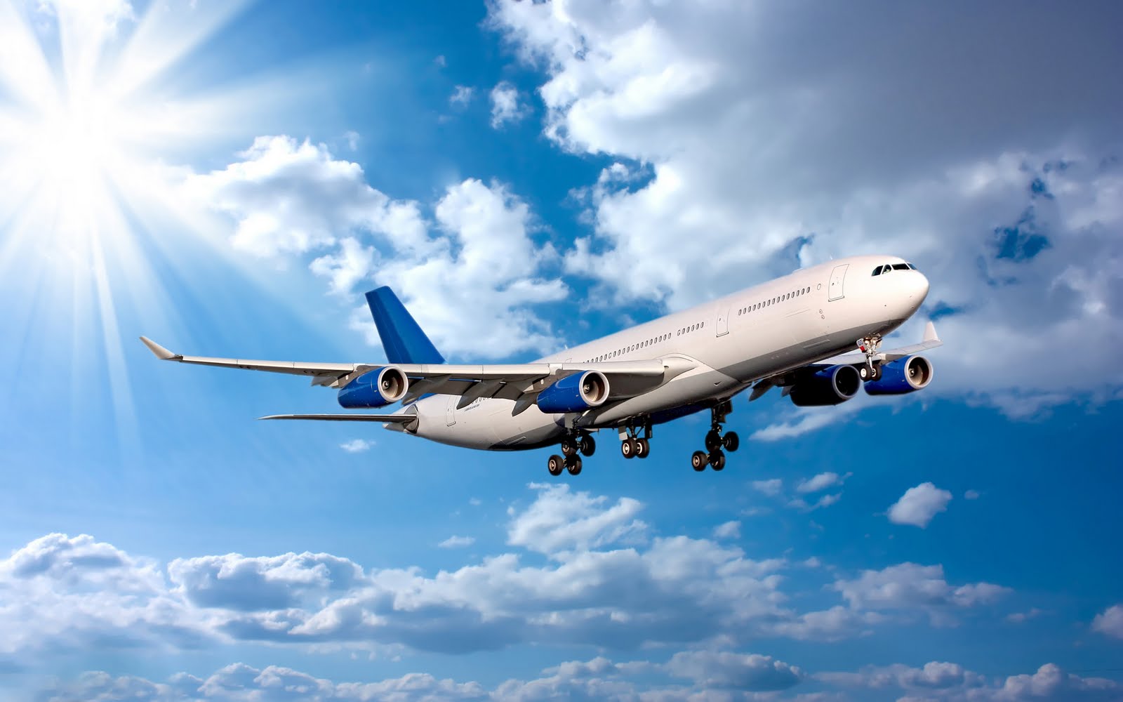 http://4.bp.blogspot.com/_CuEswnpaL1E/TEVQC0BBE7I/AAAAAAAAACE/AIiSJPW_vA0/s1600/CivilAircraft_005020.jpg