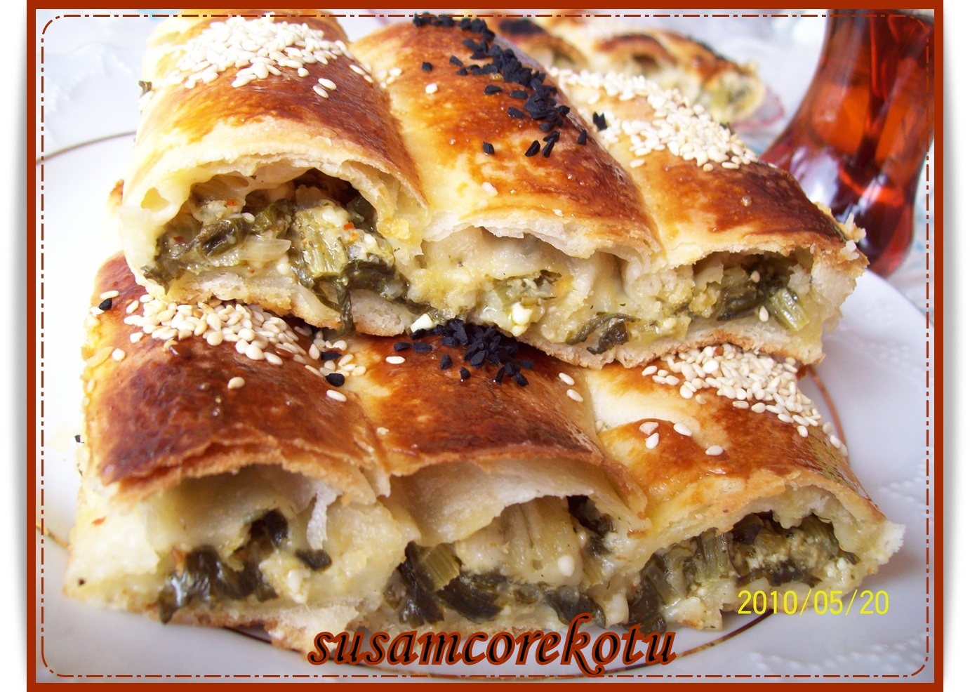 El Açması Pazılı Börek Tarifi El Açması Pazılı Börek Tarifi